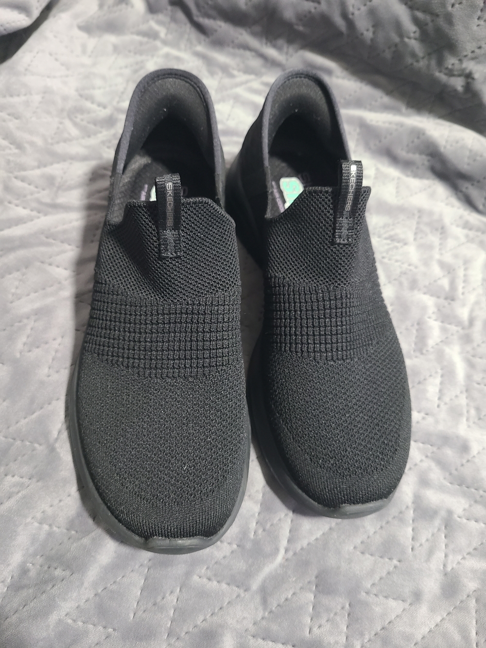NWOB Sketchers Black Athletic Slip-On Sneakers 6.5W